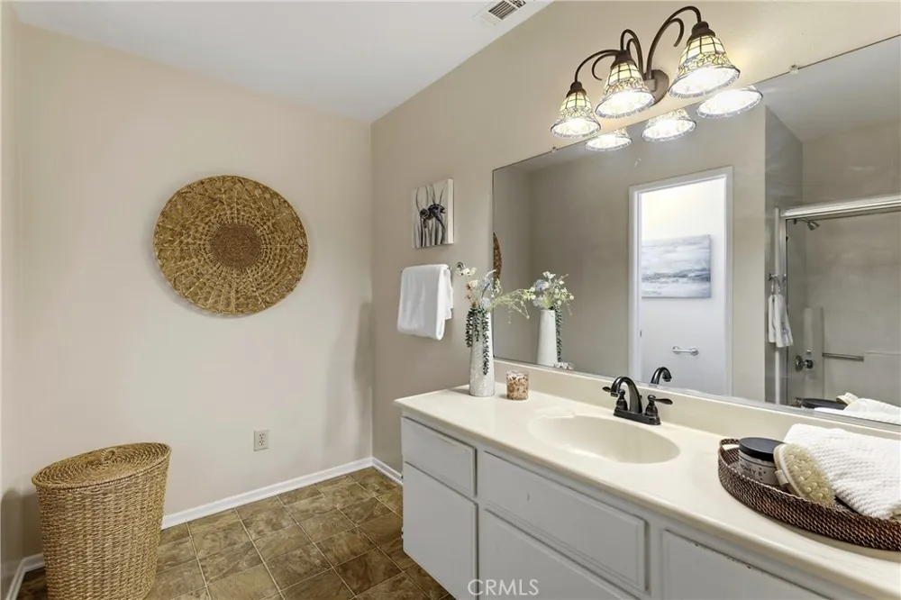 854 Endicott Claremont, CA 91711