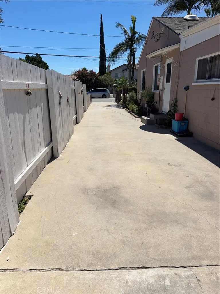 3329 Big Dalton Baldwin Park, CA 91706