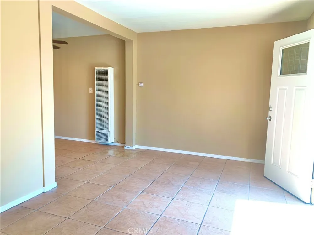 550 Valencia Covina, CA 91723