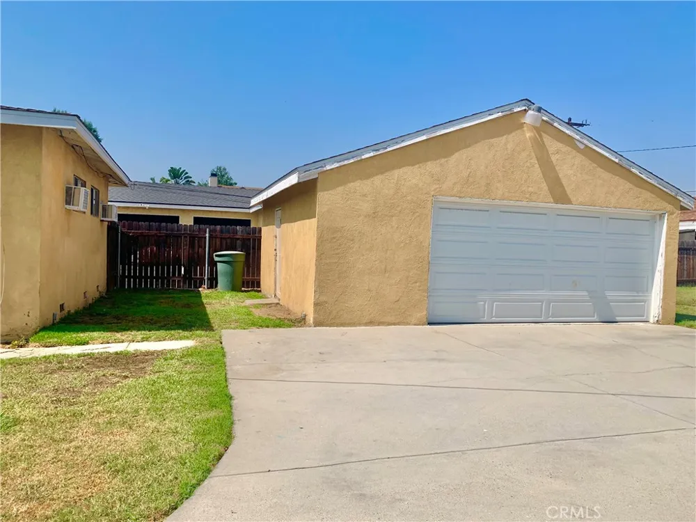 550 Valencia Covina, CA 91723