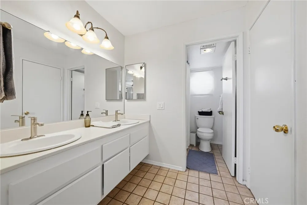 1505 Canterbury Redlands, CA 92374