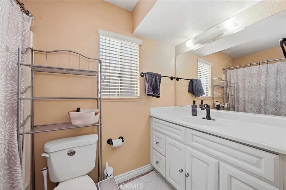 1505 Canterbury Redlands, CA 92374