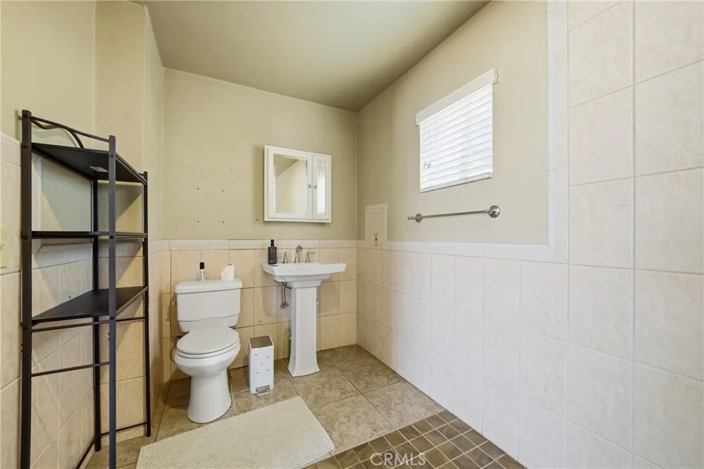 1505 Canterbury Redlands, CA 92374