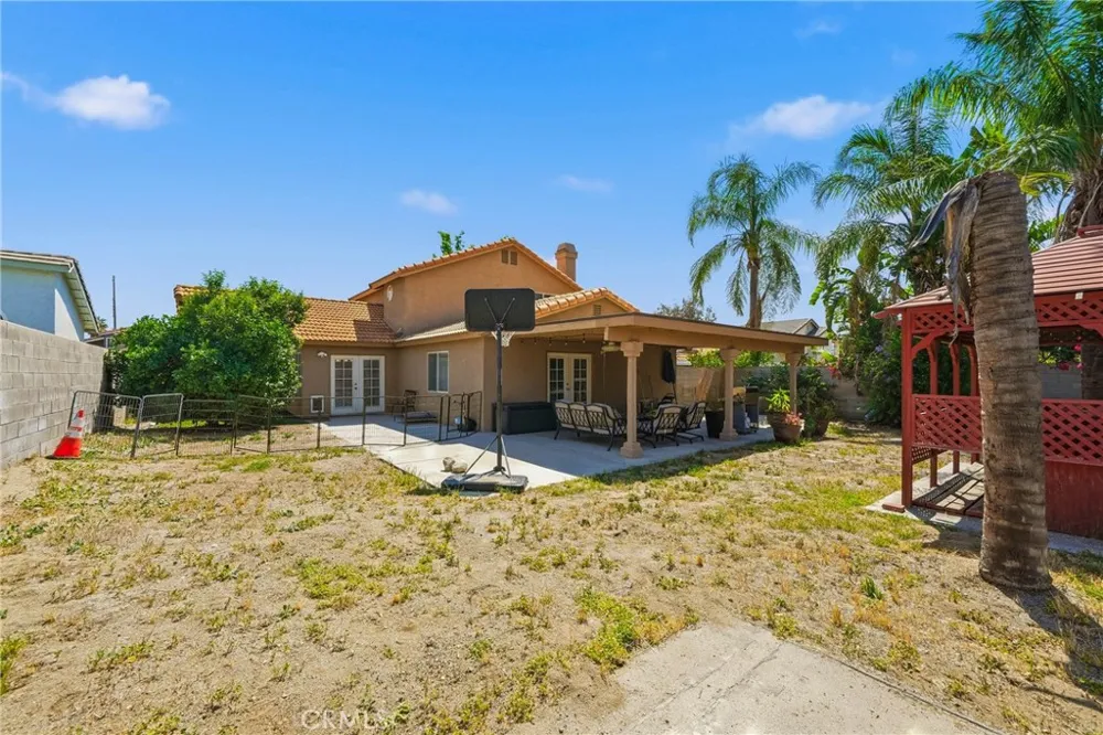 1505 Canterbury Redlands, CA 92374