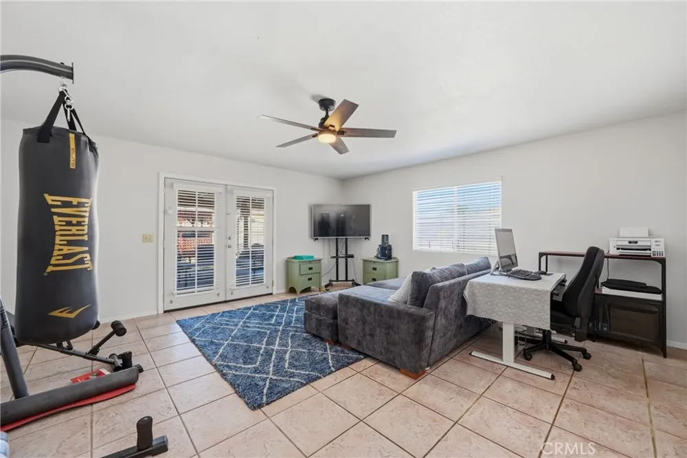 1505 Canterbury Redlands, CA 92374