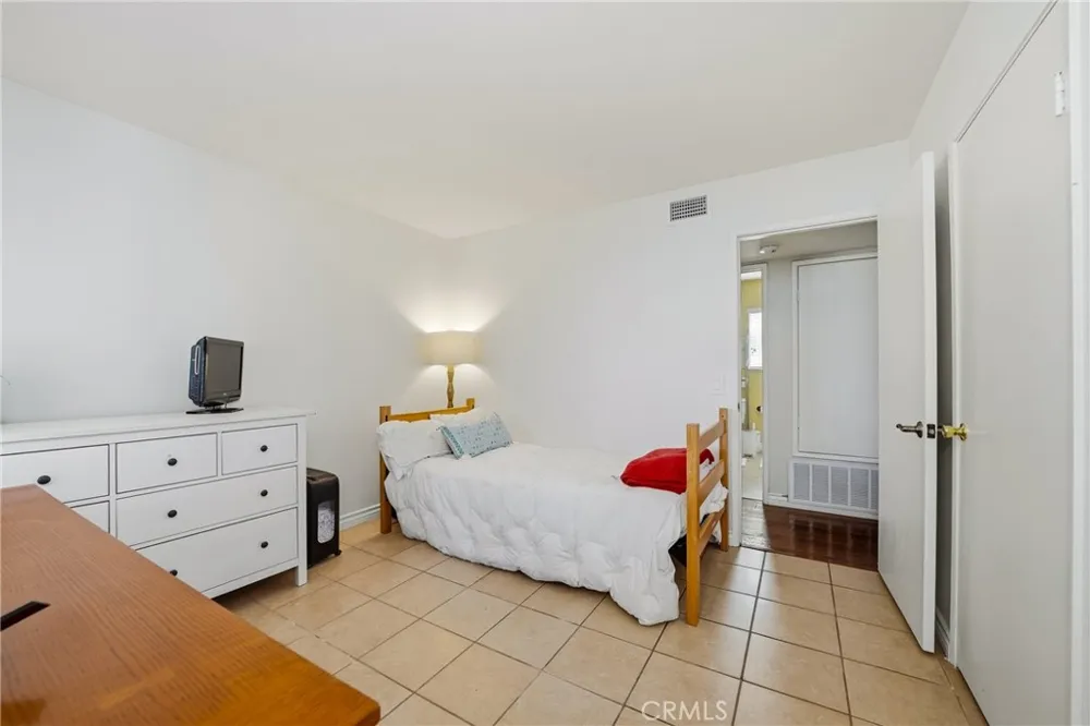 1505 Canterbury Redlands, CA 92374