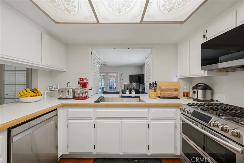 1505 Canterbury Redlands, CA 92374
