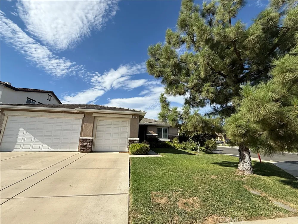 1592 Flora Beaumont, CA 92223