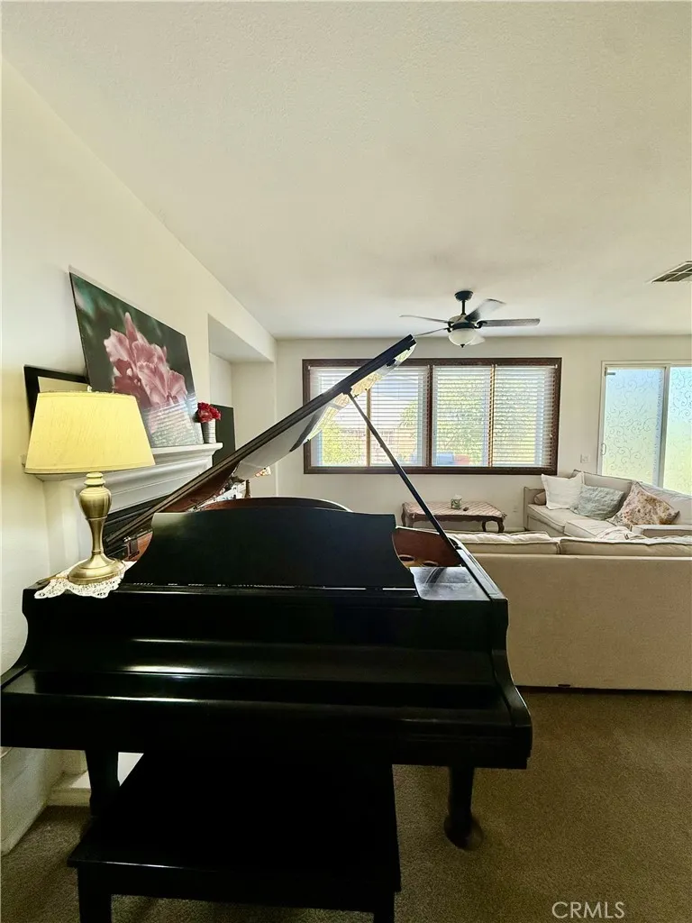 1592 Flora Beaumont, CA 92223