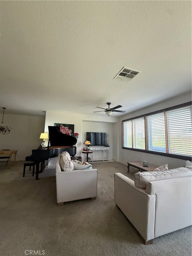 1592 Flora Beaumont, CA 92223
