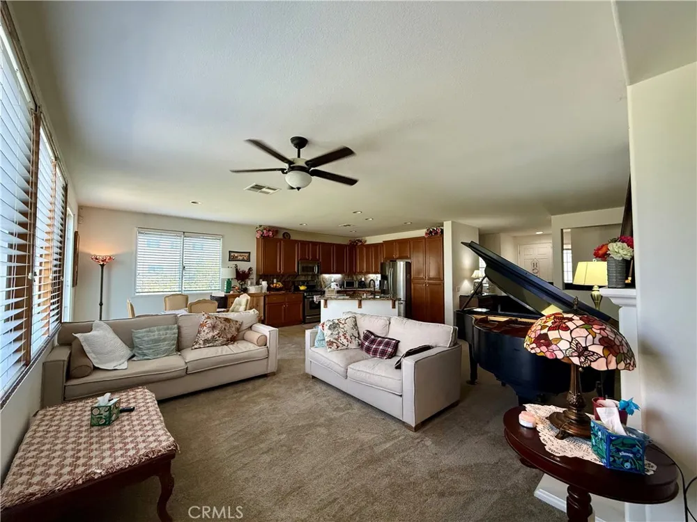 1592 Flora Beaumont, CA 92223