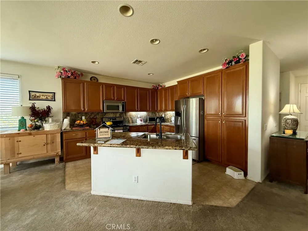 1592 Flora Beaumont, CA 92223