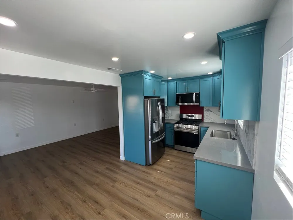 1541 Hope Street Ontario, CA 91764