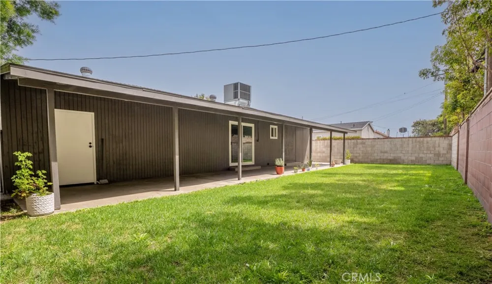 7041 Indiana Buena Park, CA 90621