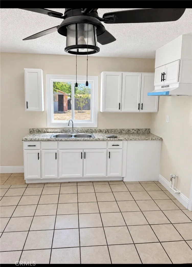 24775 Ward San Bernardino, CA 92410