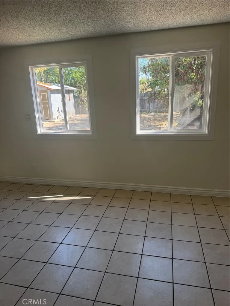 24775 Ward San Bernardino, CA 92410