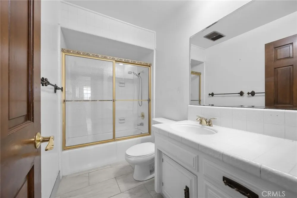 22275 Canyon Club Canyon Lake, CA 92587
