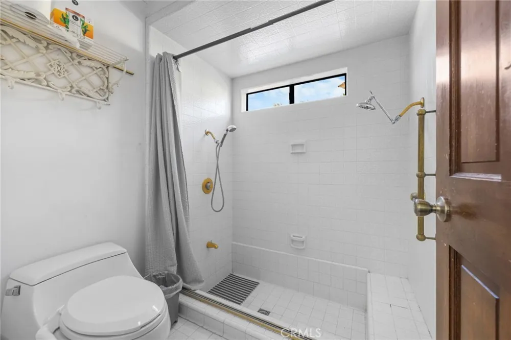 22275 Canyon Club Canyon Lake, CA 92587
