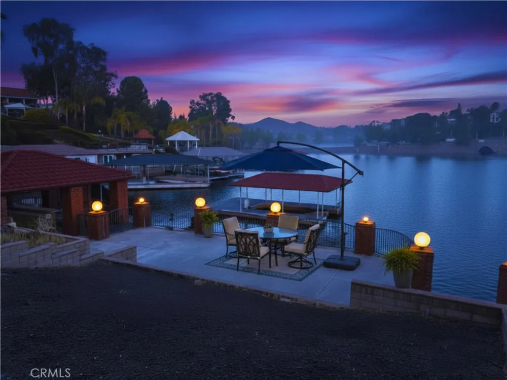 22275 Canyon Club Canyon Lake, CA 92587