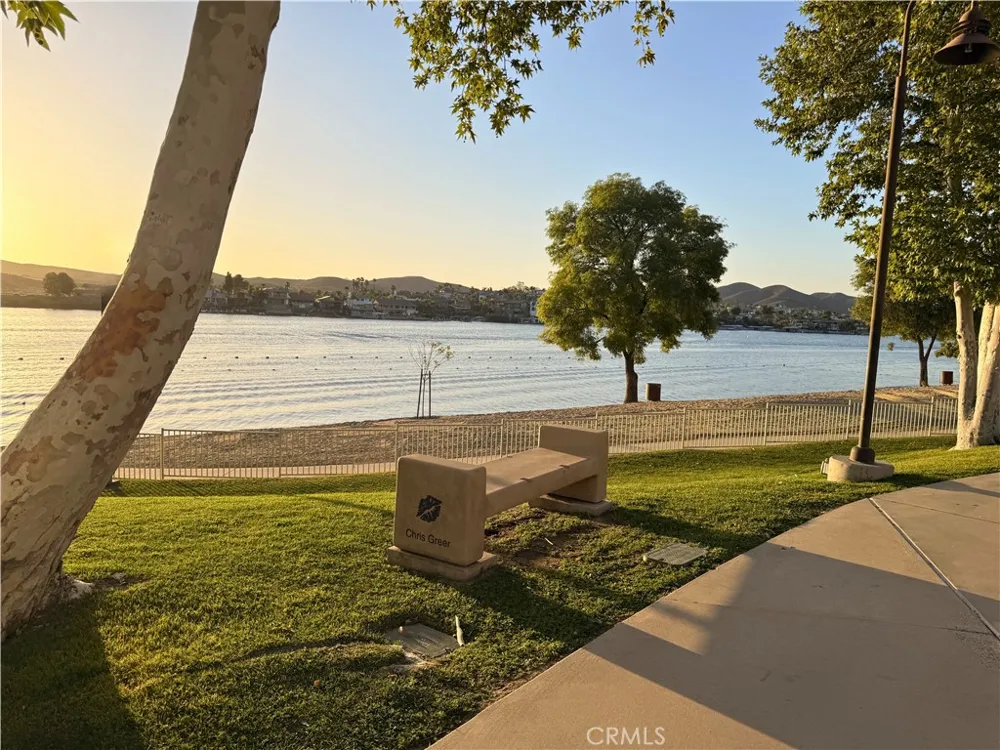 22275 Canyon Club Canyon Lake, CA 92587