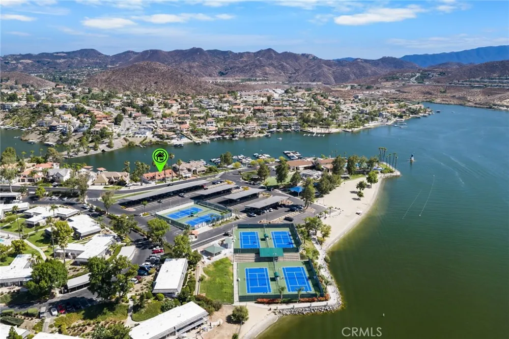 22275 Canyon Club Canyon Lake, CA 92587