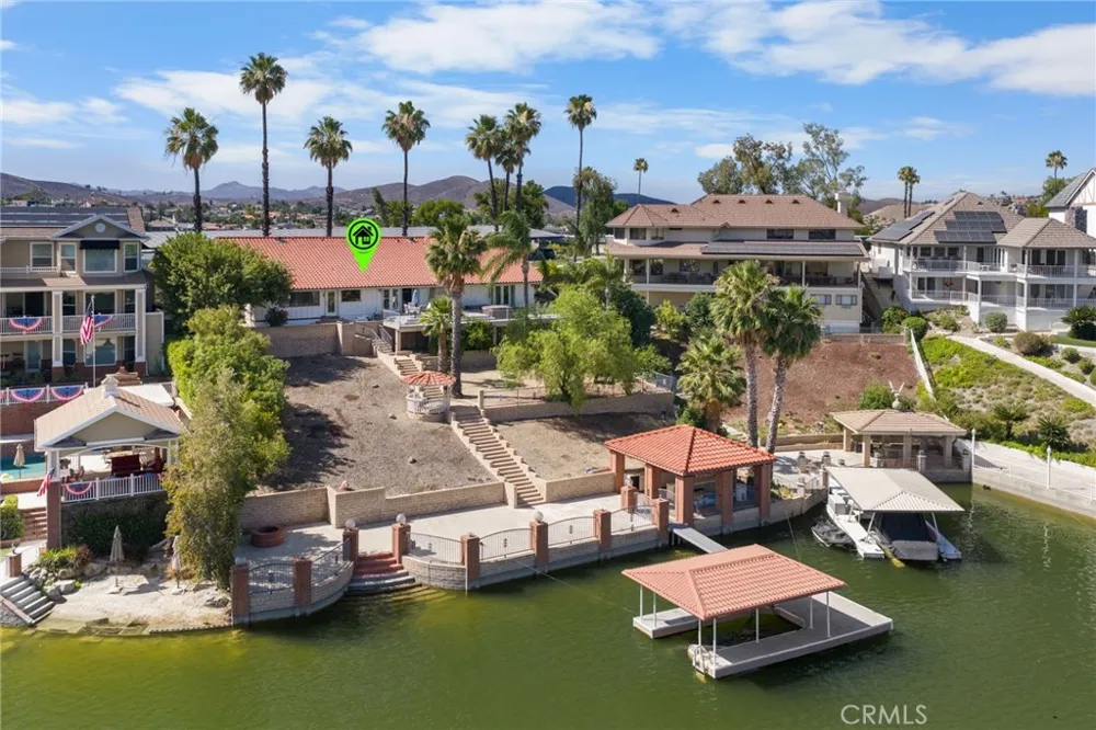 22275 Canyon Club Canyon Lake, CA 92587