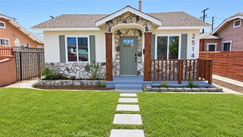 2514 Exposition Place