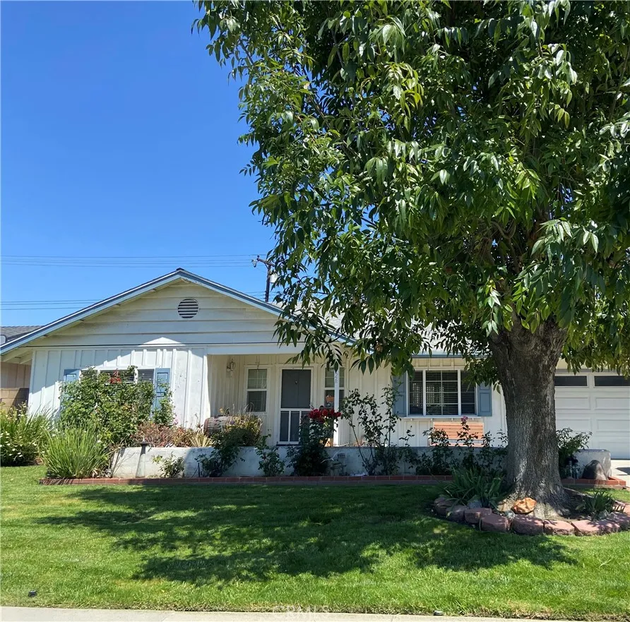 2726 Castle Rock Diamond Bar, CA 91765