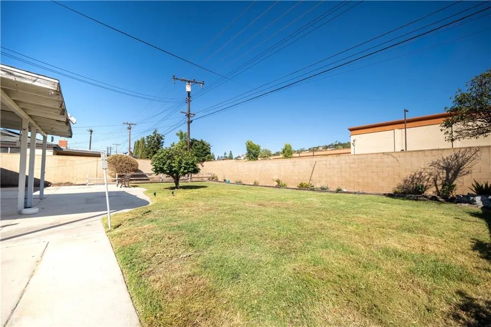 2726 Castle Rock Diamond Bar, CA 91765