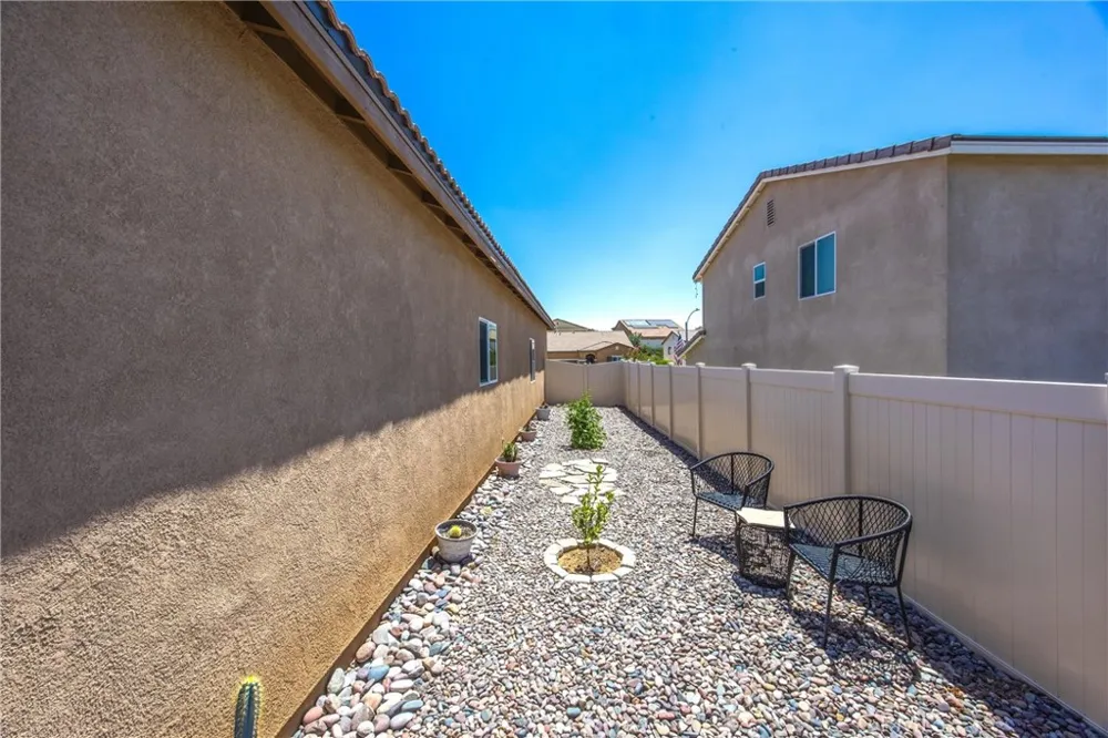 240 Country Club Calimesa, CA 92320