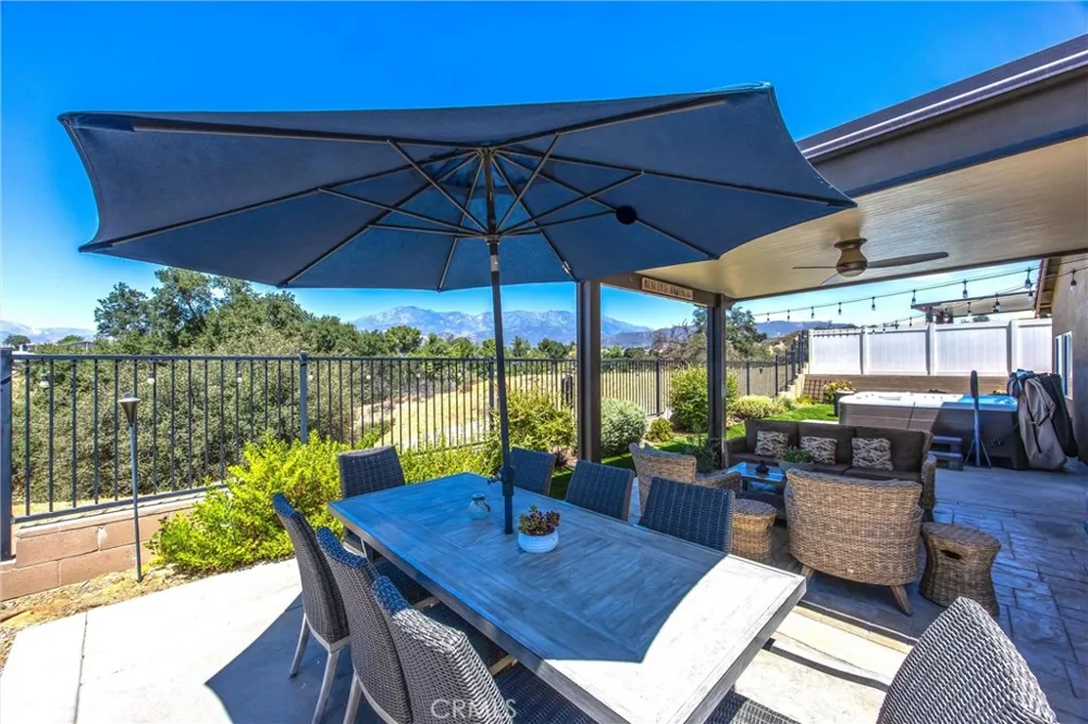 240 Country Club Calimesa, CA 92320
