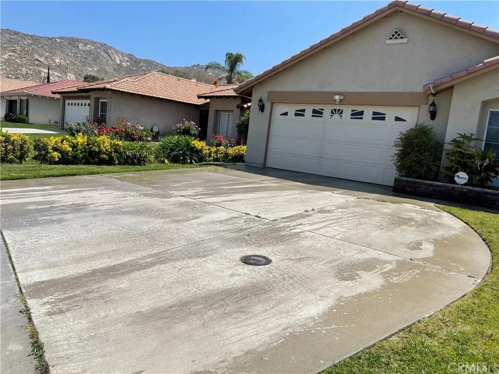 25755 VIA TEJON AVE Moreno Valley, CA 92551