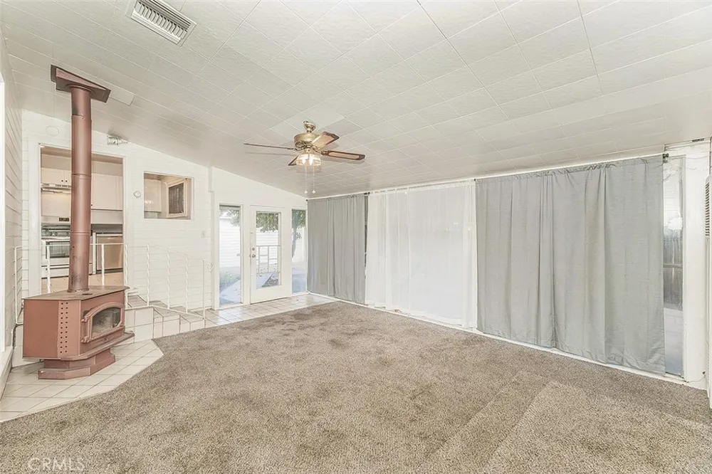 643 E Vassar Fresno, CA 93704