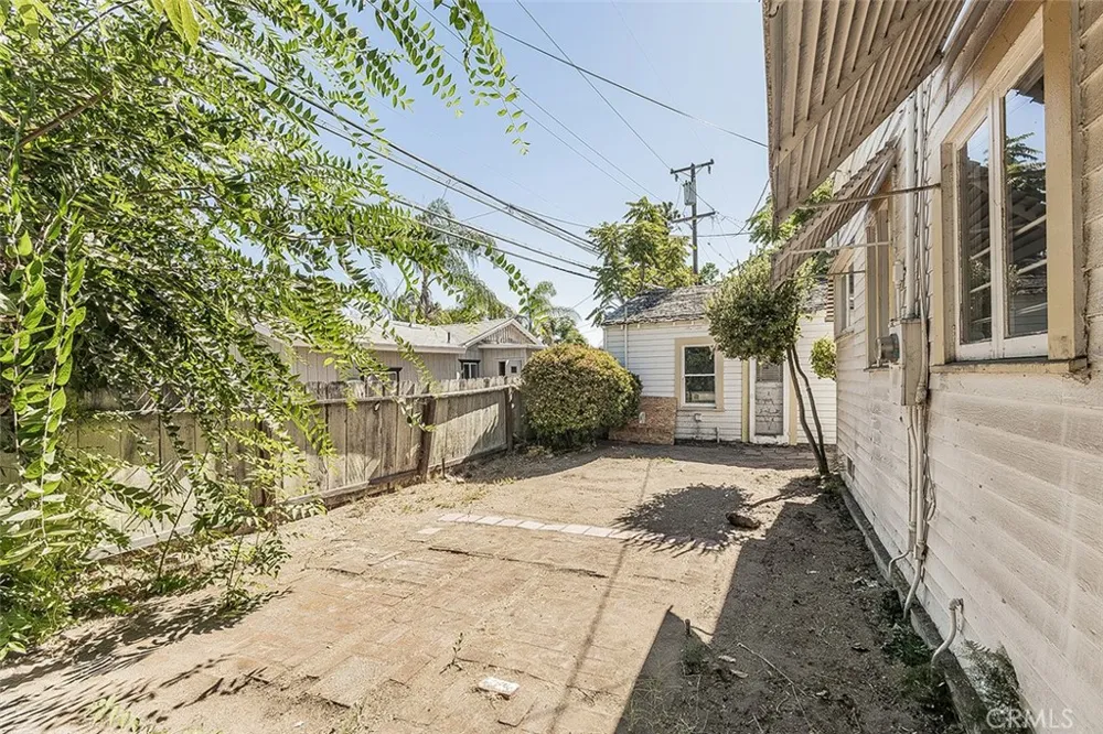 643 E Vassar Fresno, CA 93704