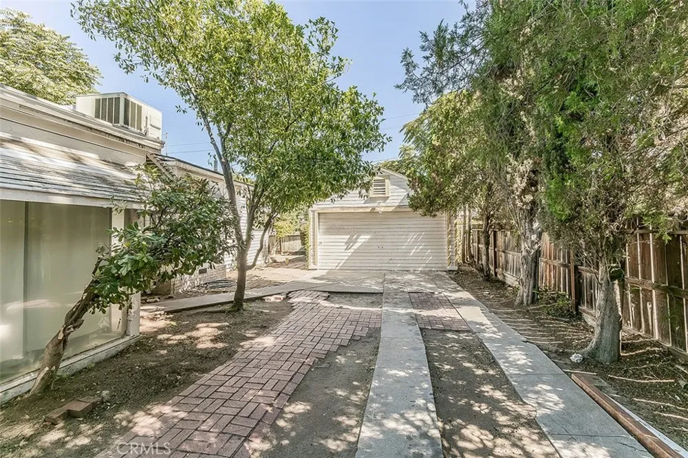 643 E Vassar Fresno, CA 93704