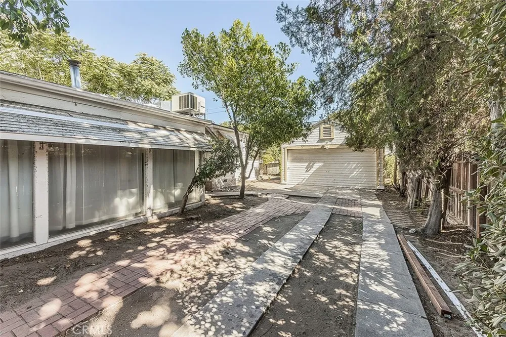 643 E Vassar Fresno, CA 93704