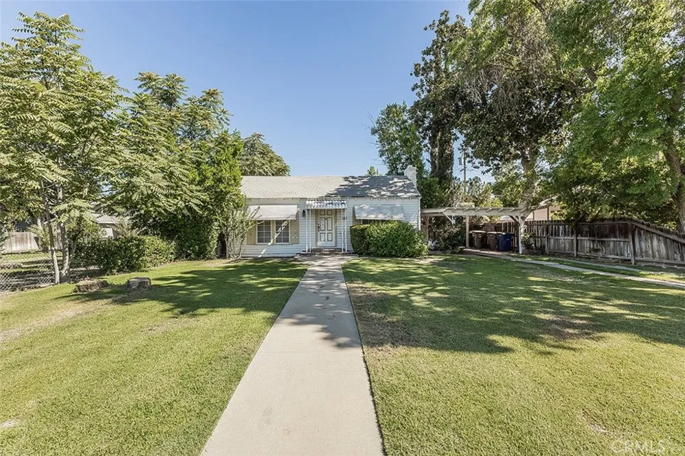 643 E Vassar Fresno, CA 93704