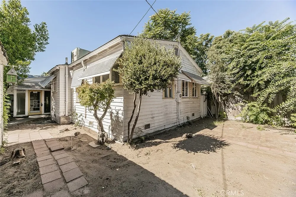 643 E Vassar Fresno, CA 93704