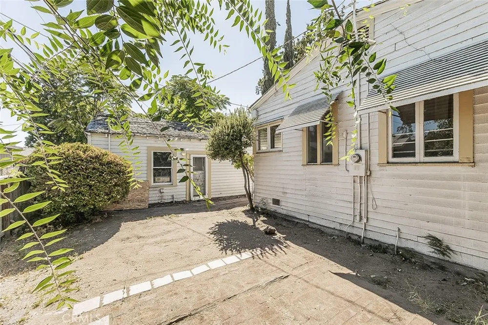 643 E Vassar Fresno, CA 93704