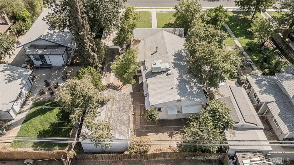 643 E Vassar Fresno, CA 93704