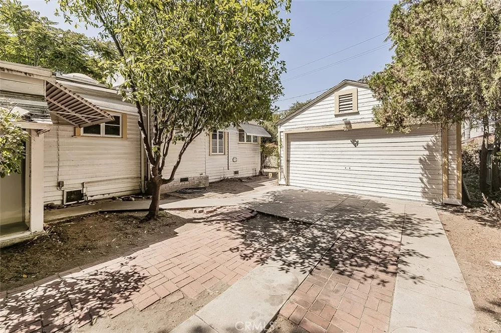 643 E Vassar Fresno, CA 93704