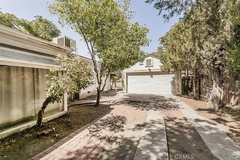 643 E Vassar Fresno, CA 93704