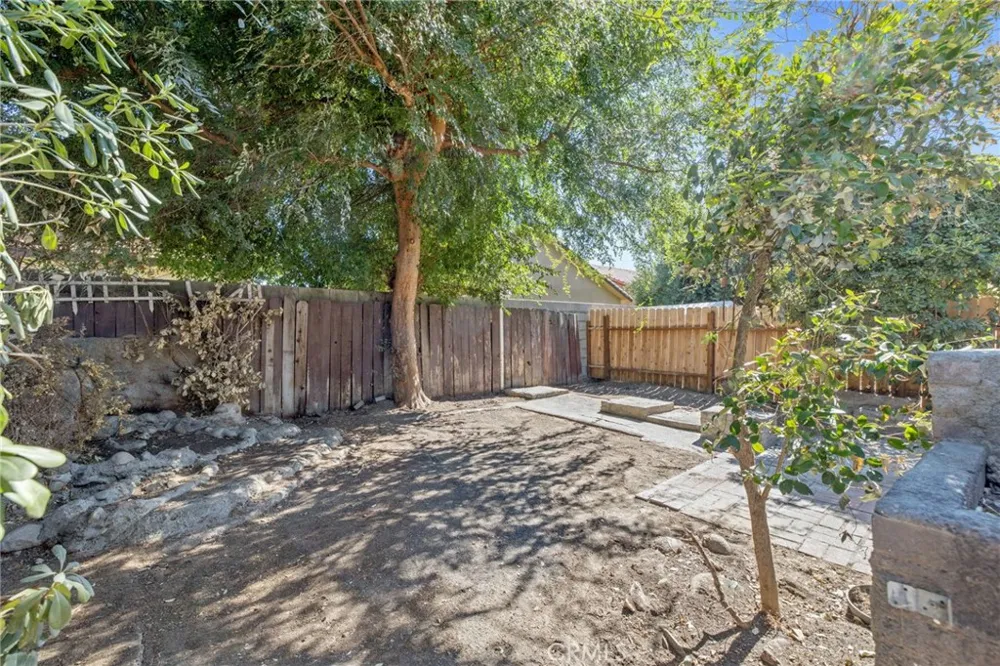 5451 W Santa Ana Avenue Fresno, CA 93722