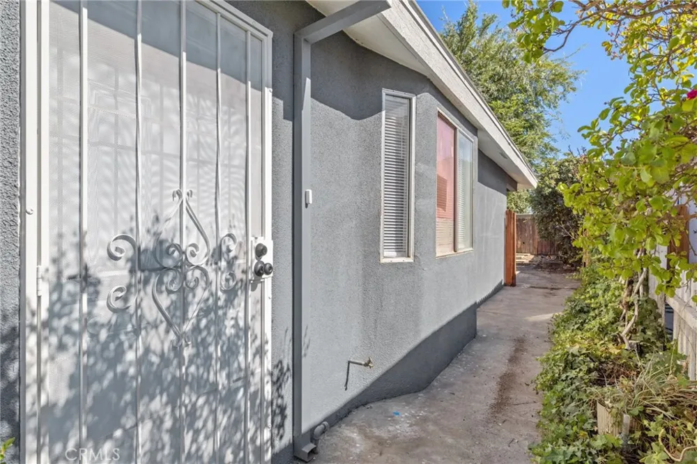 5451 W Santa Ana Avenue Fresno, CA 93722