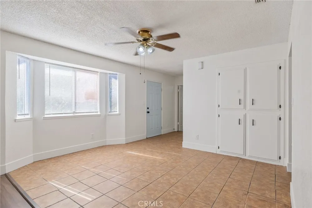 5451 W Santa Ana Avenue Fresno, CA 93722