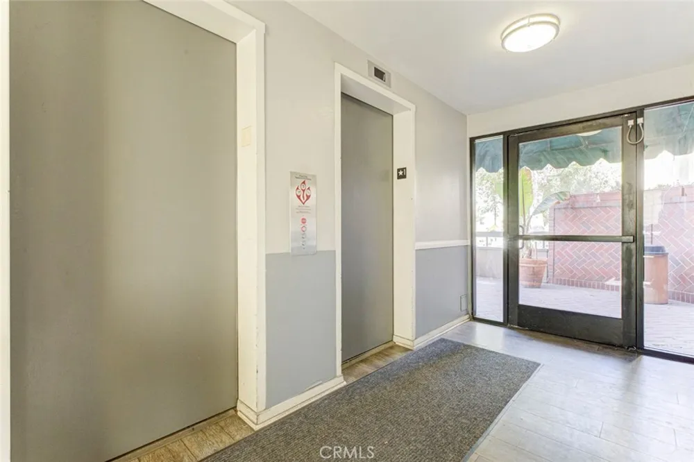 460 Oak Street #203 Glendale, CA 91204