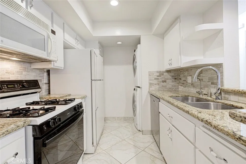 460 Oak Street #203 Glendale, CA 91204