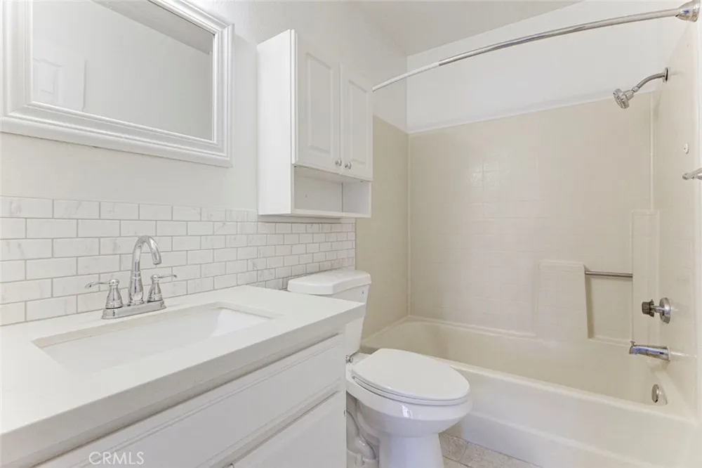 460 Oak Street #203 Glendale, CA 91204