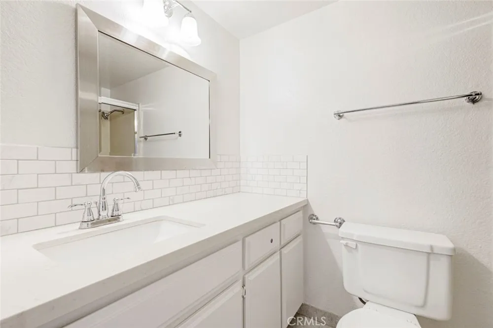 460 Oak Street #203 Glendale, CA 91204