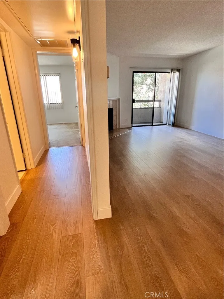 460 Oak Street #203 Glendale, CA 91204